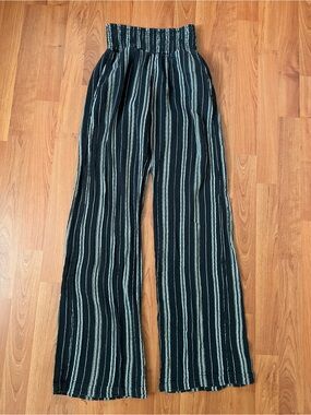 Billabong Black and White Textured Stripe pants
